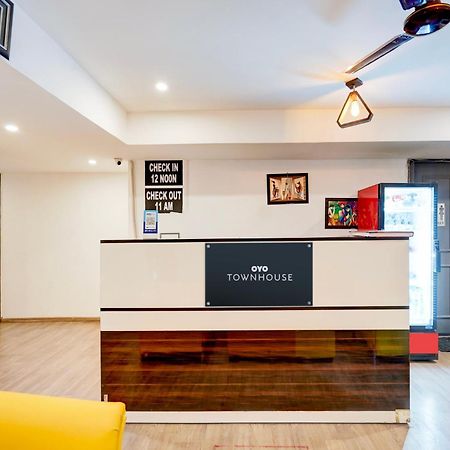 Townhouse Delight Inn คูร์เคาน์ ภายนอก รูปภาพ