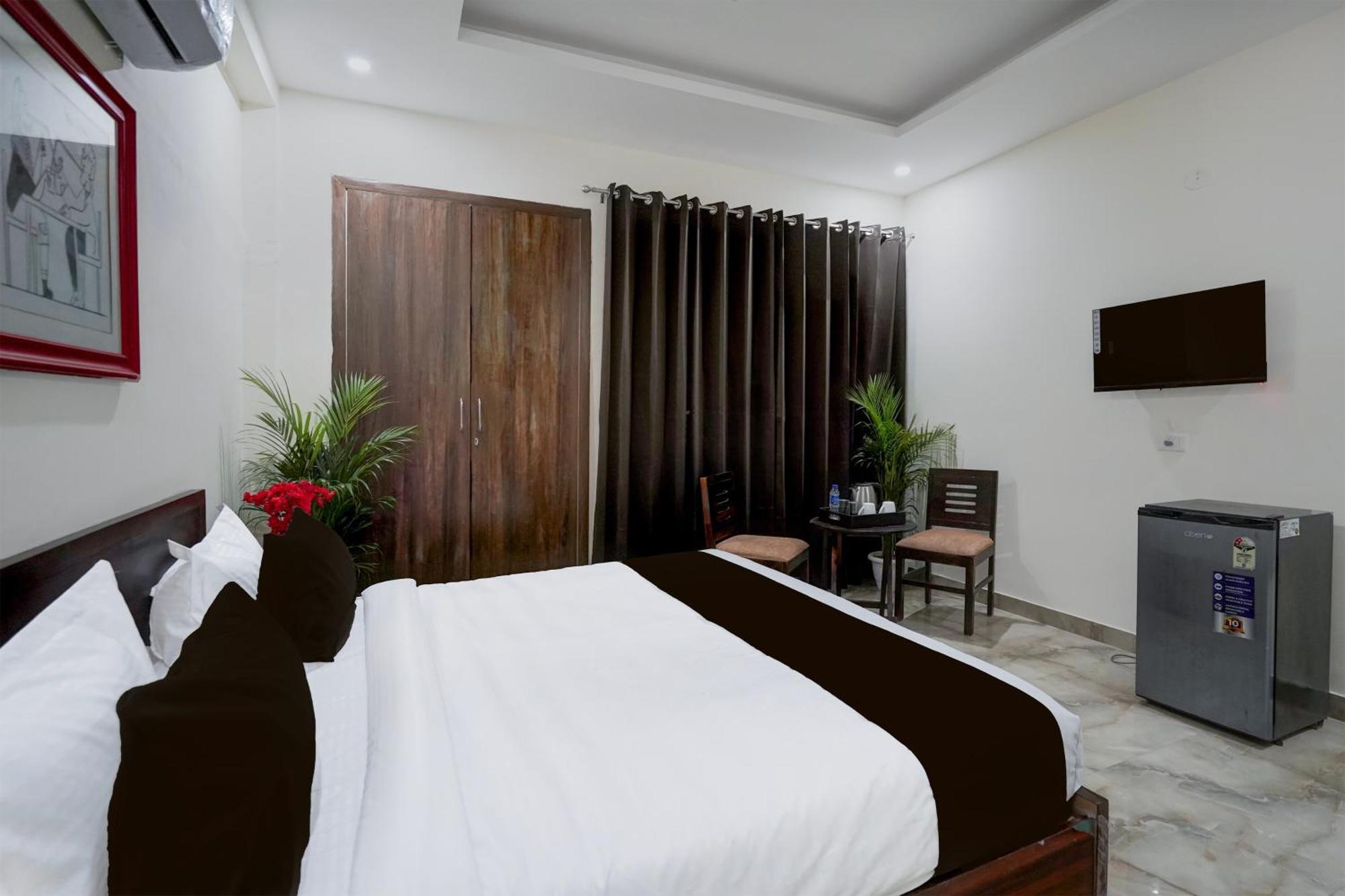 Townhouse Delight Inn คูร์เคาน์ ภายนอก รูปภาพ