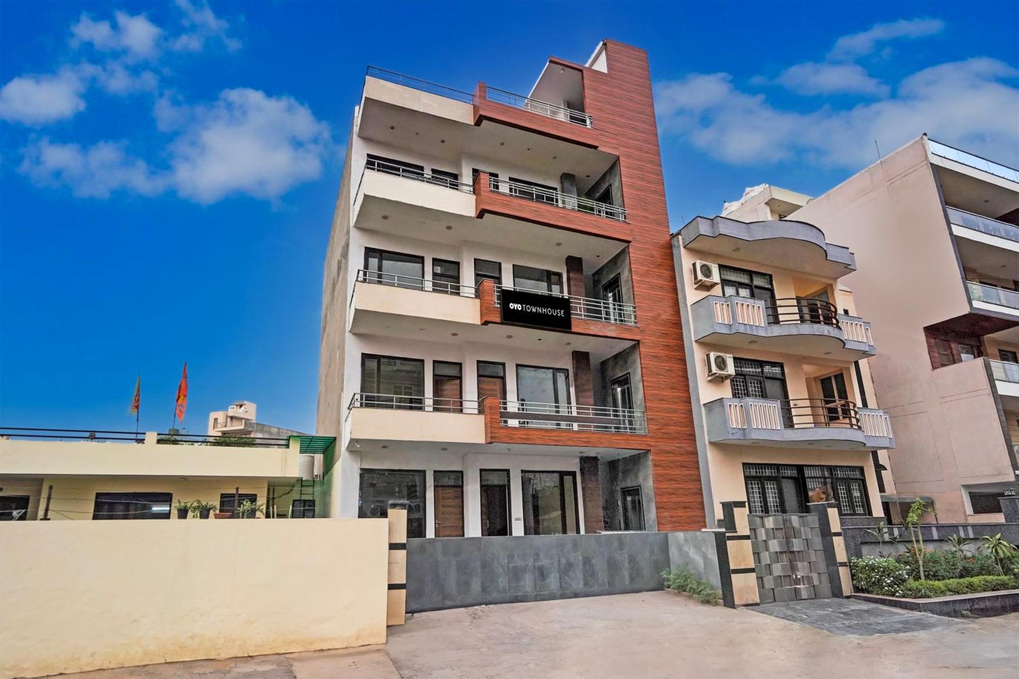 Townhouse Delight Inn คูร์เคาน์ ภายนอก รูปภาพ