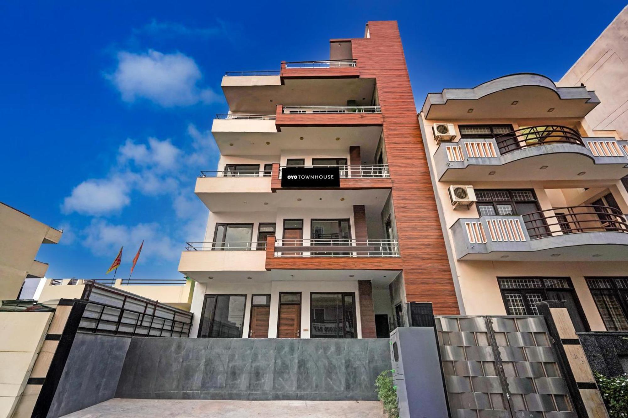 Townhouse Delight Inn คูร์เคาน์ ภายนอก รูปภาพ