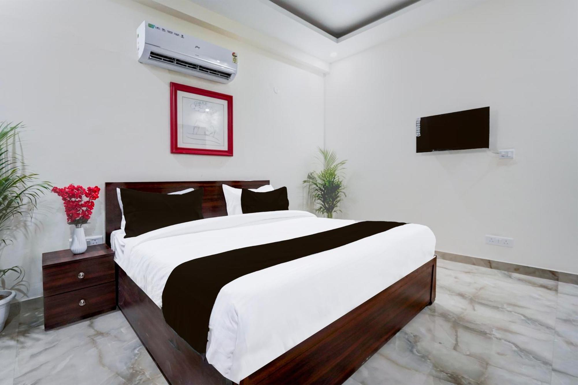 Townhouse Delight Inn คูร์เคาน์ ภายนอก รูปภาพ