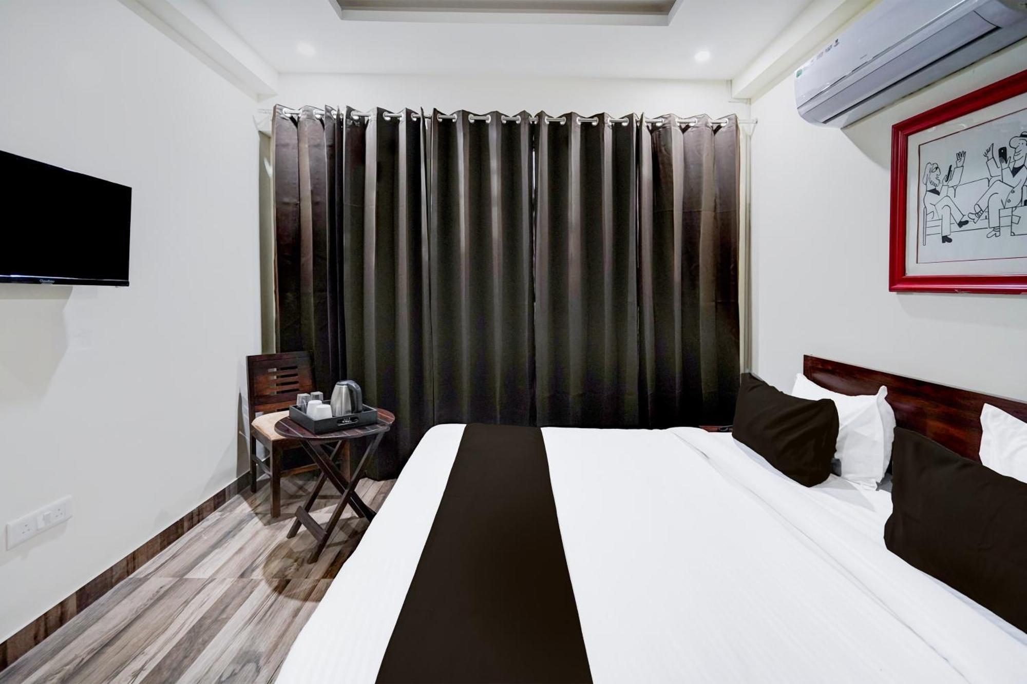 Townhouse Delight Inn คูร์เคาน์ ภายนอก รูปภาพ
