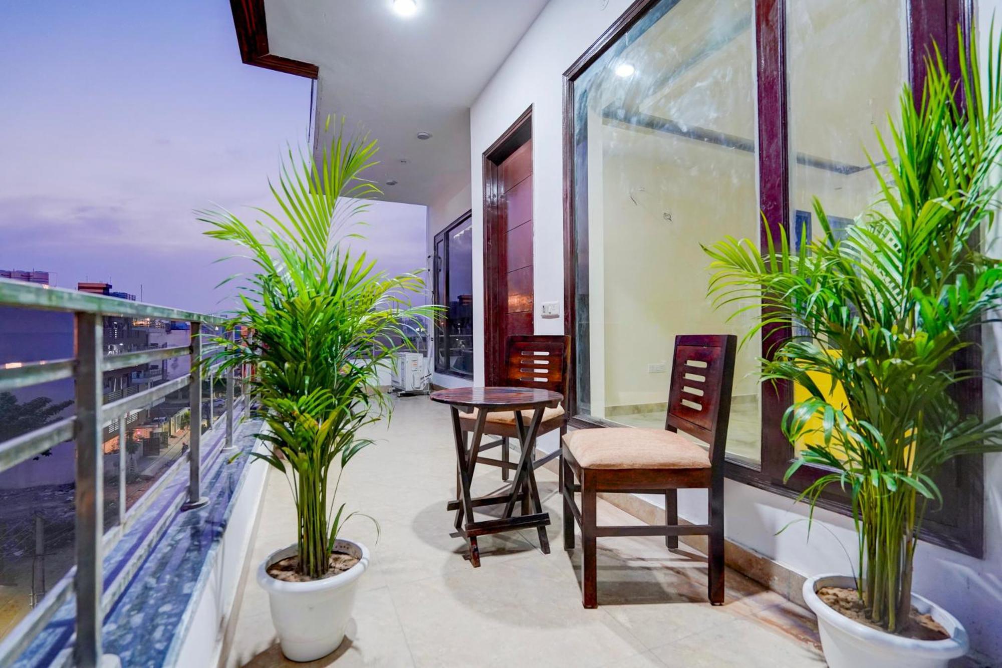 Townhouse Delight Inn คูร์เคาน์ ภายนอก รูปภาพ