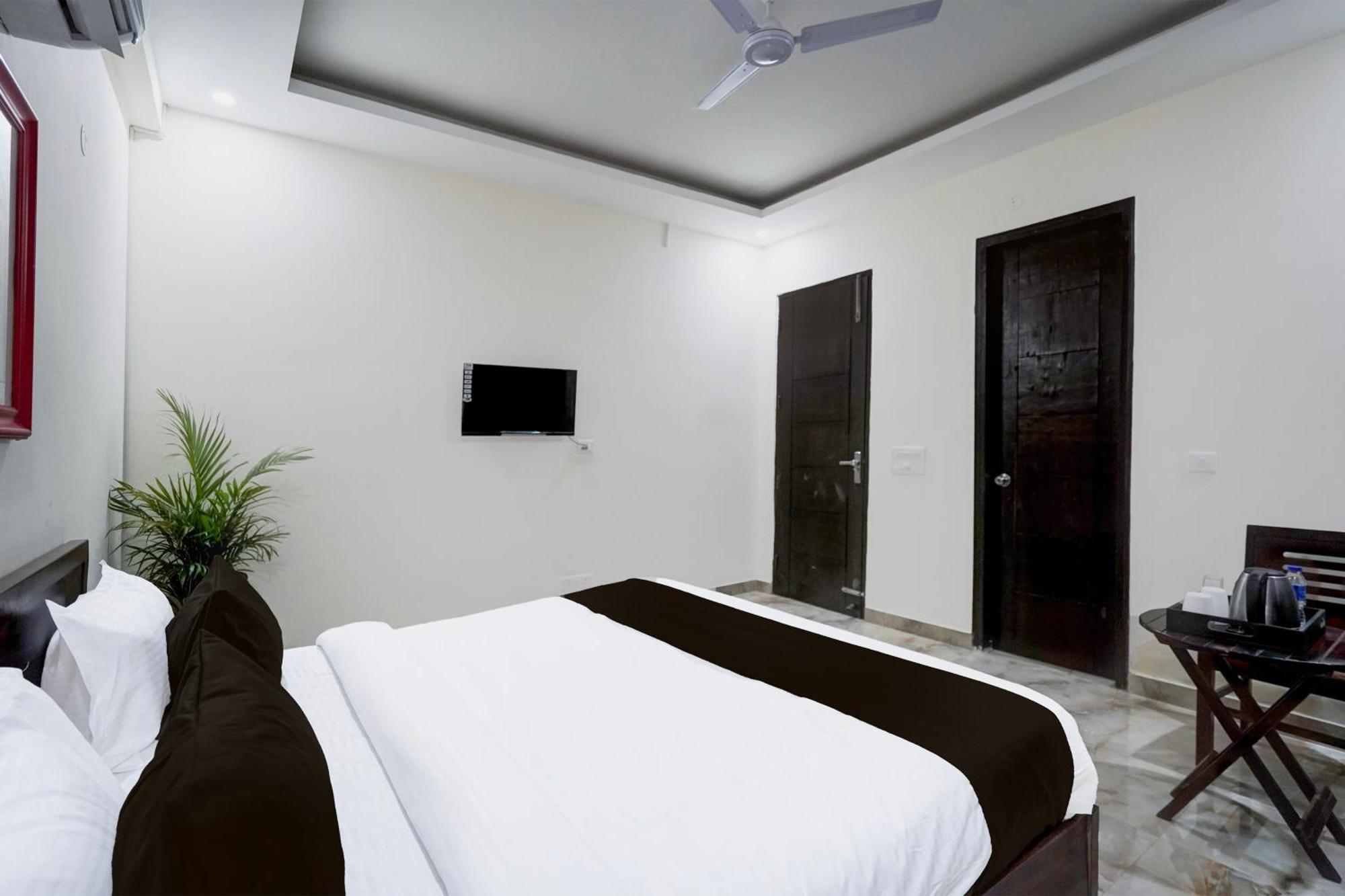 Townhouse Delight Inn คูร์เคาน์ ภายนอก รูปภาพ