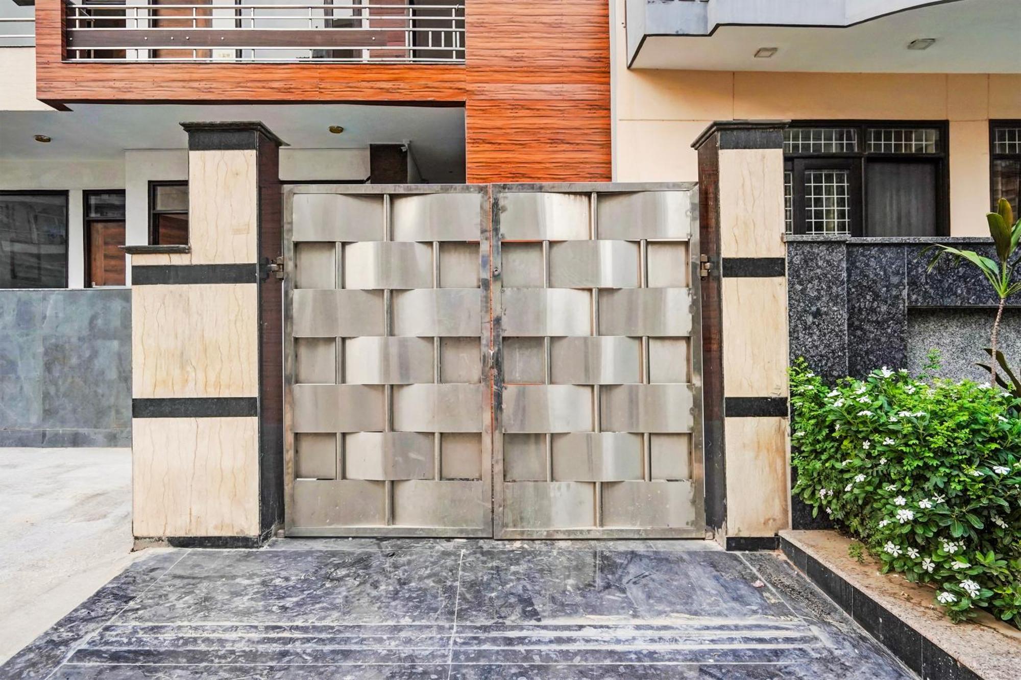Townhouse Delight Inn คูร์เคาน์ ภายนอก รูปภาพ